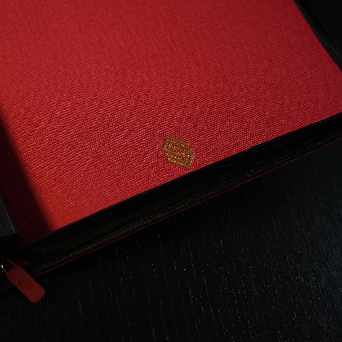 Guardna Card Binder - Alchemical Black