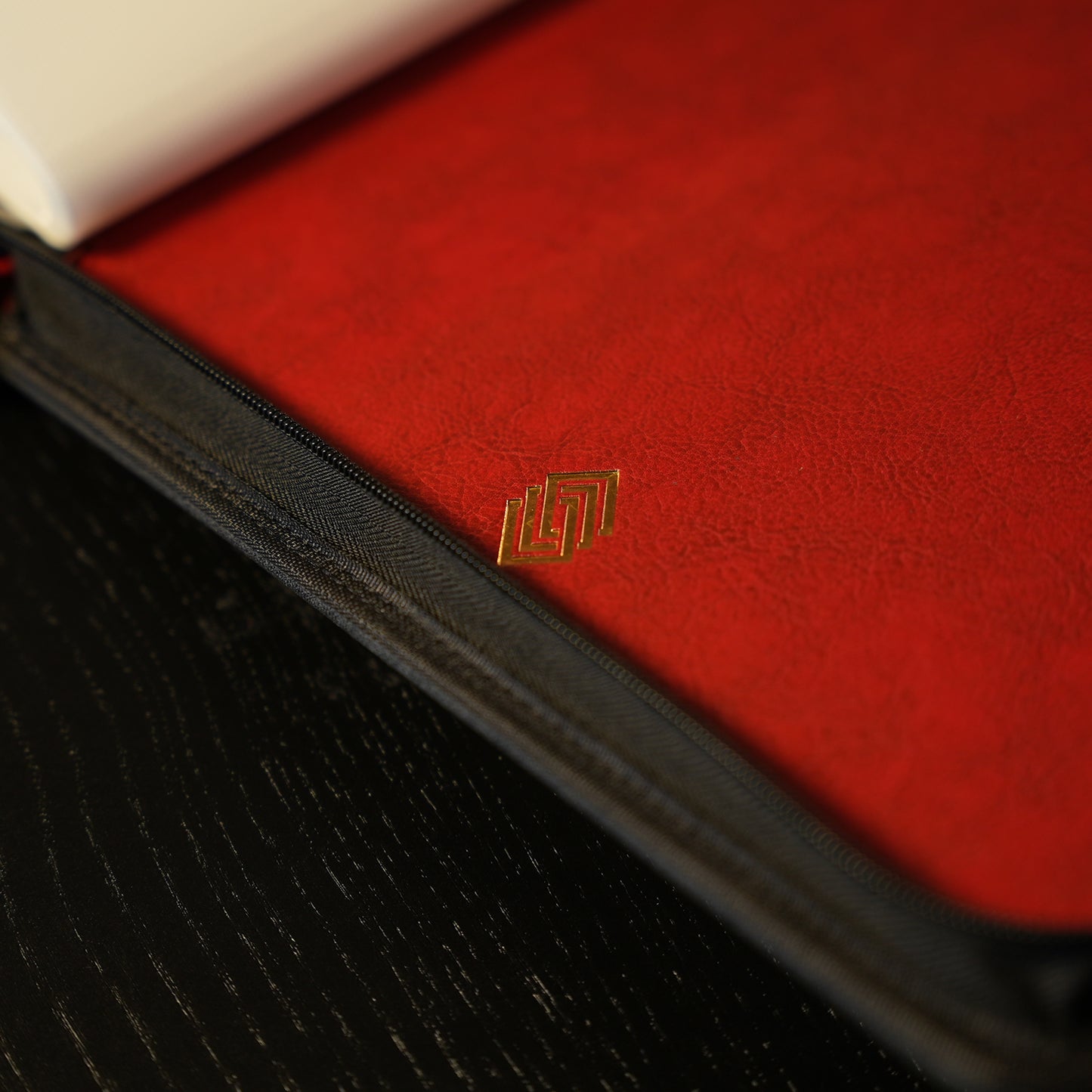 Guardna Card Binder - Alchemical Black