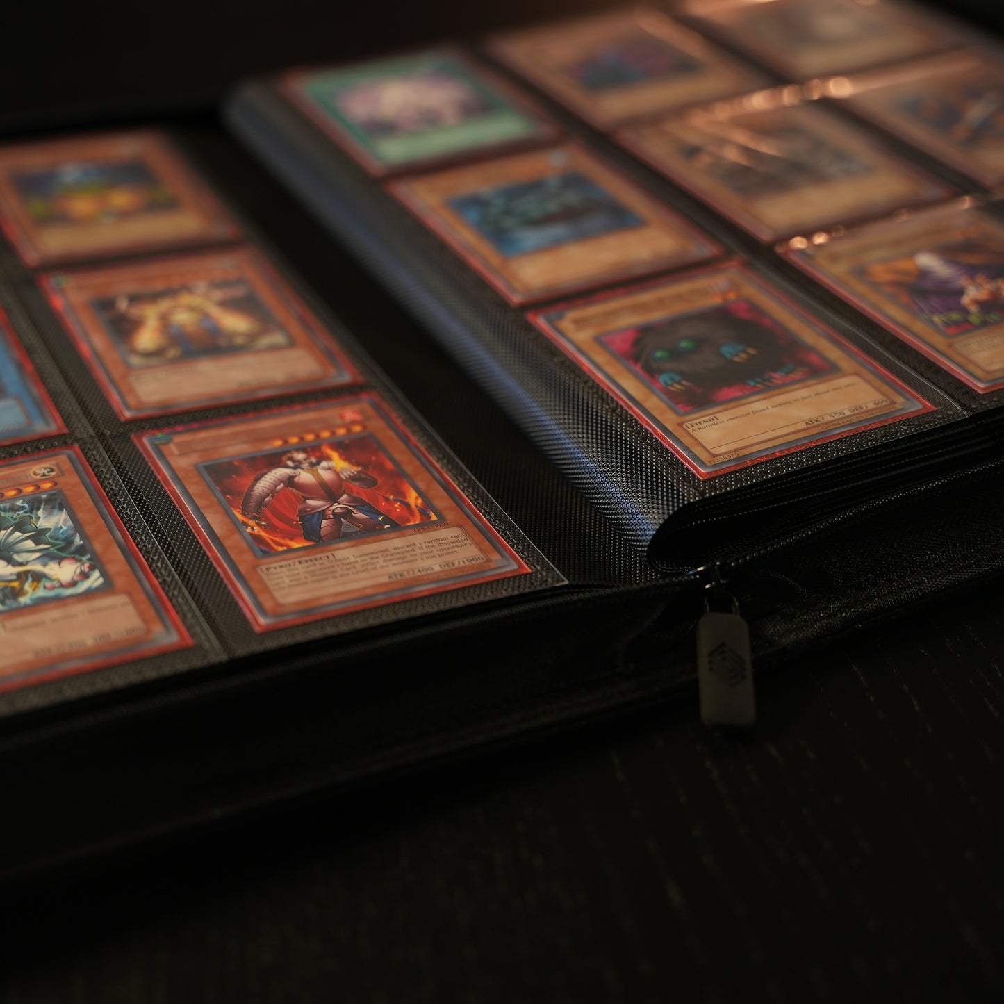 Guardna Card Binder - Carbon Black