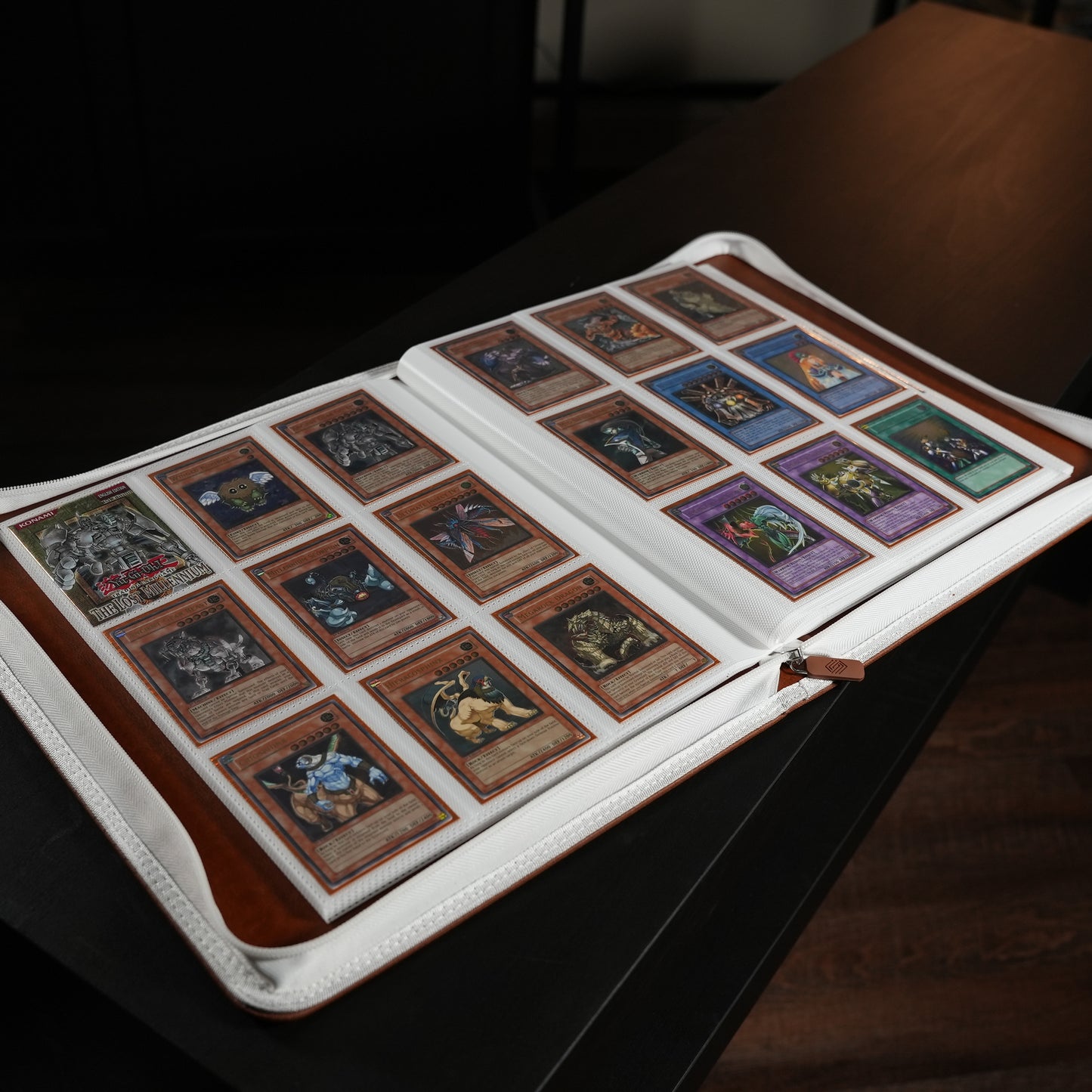 Guardna Card Binder - Walnut